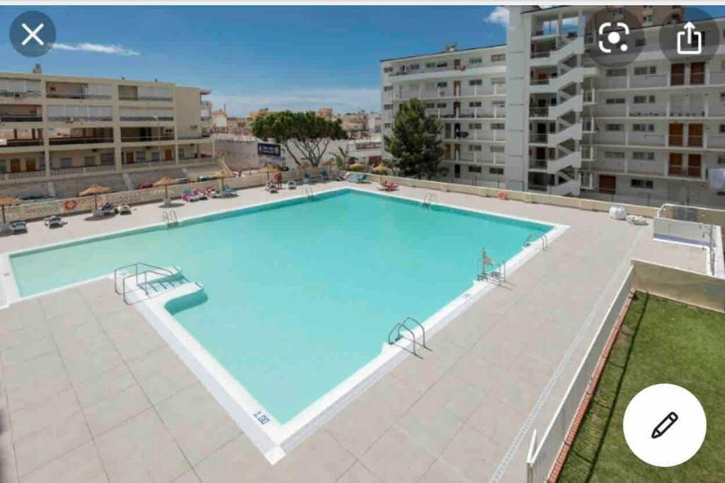 Magnifico Apartamento En La Carihuela, Torremolino Torremolinos Exterior foto